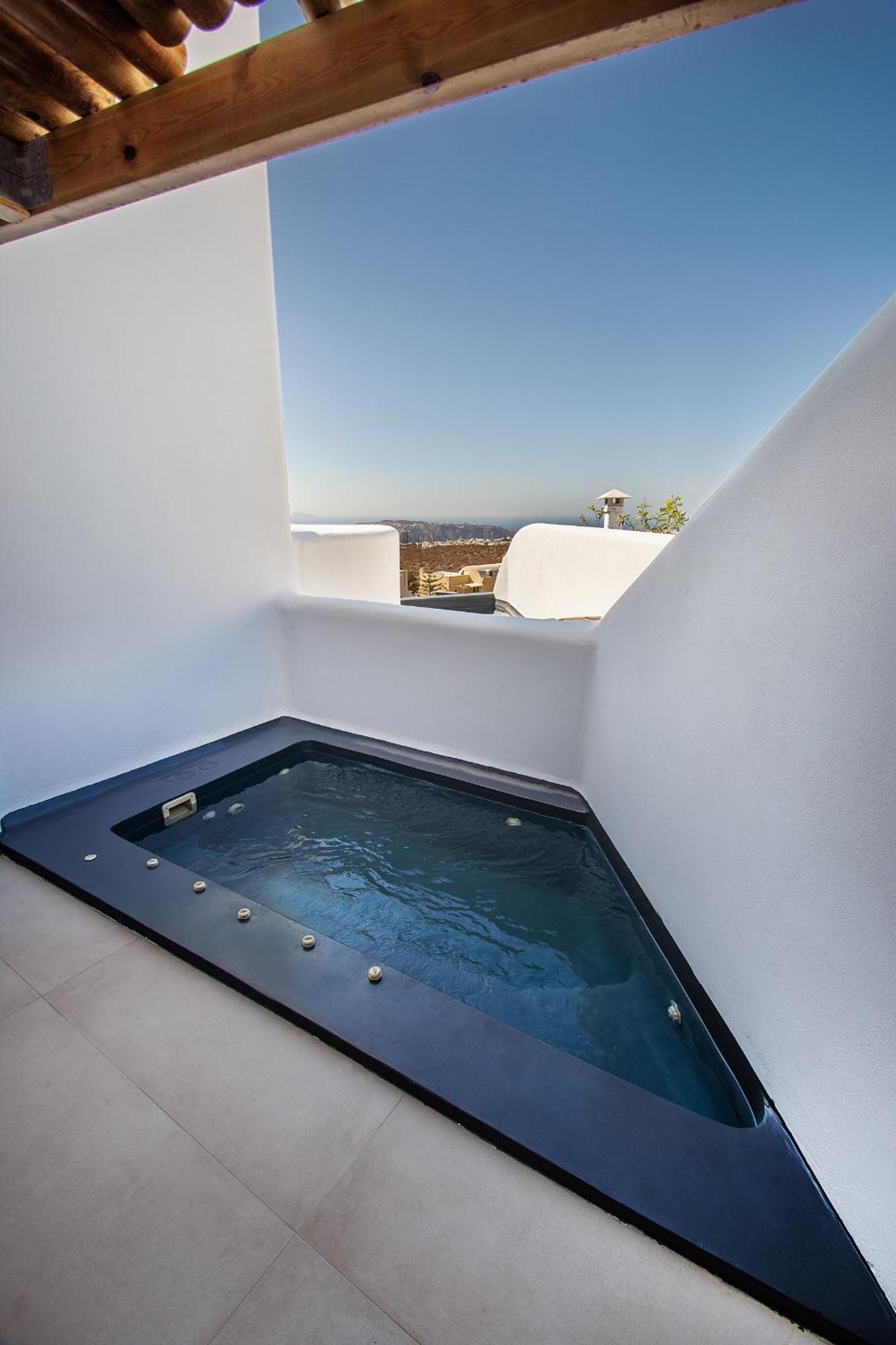 Aegean Blue Suites Pýrgos エクステリア 写真